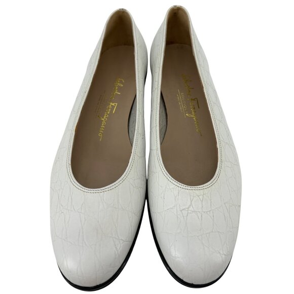 Salvatore Ferragamo Shoes - Salvatore Ferragamo Women's White Leather Textured Flats Size 9 Made In Italy
